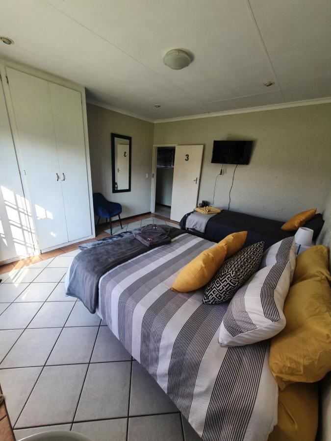 Life Tours & Accommodation Boksburg Exterior photo