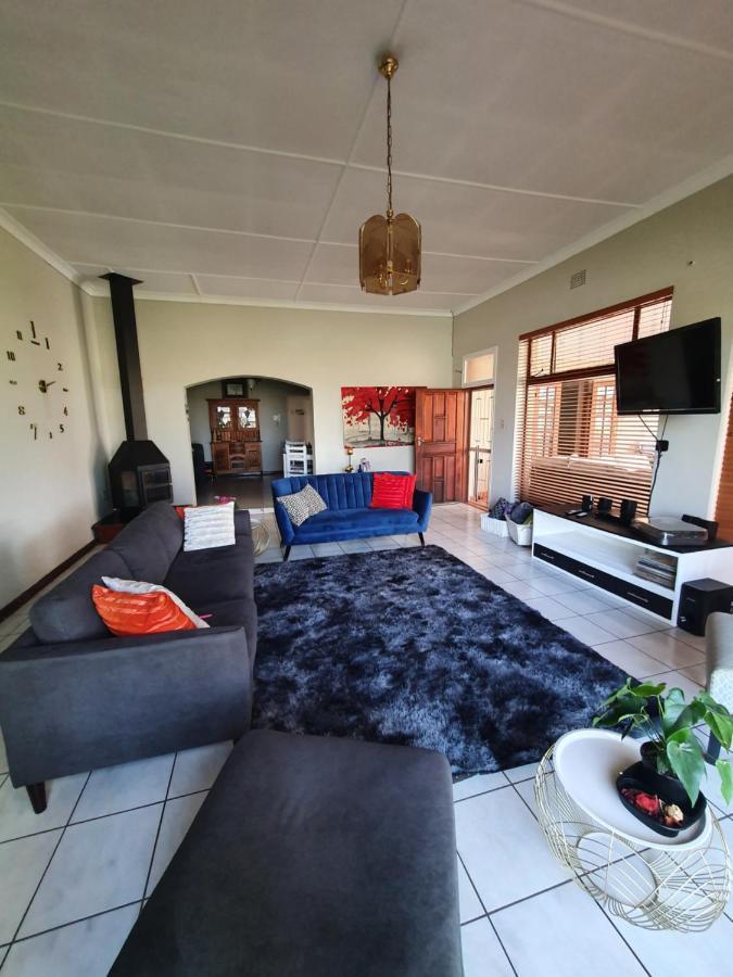 Life Tours & Accommodation Boksburg Exterior photo