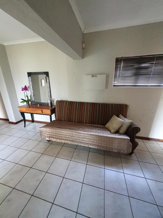Life Tours & Accommodation Boksburg Exterior photo